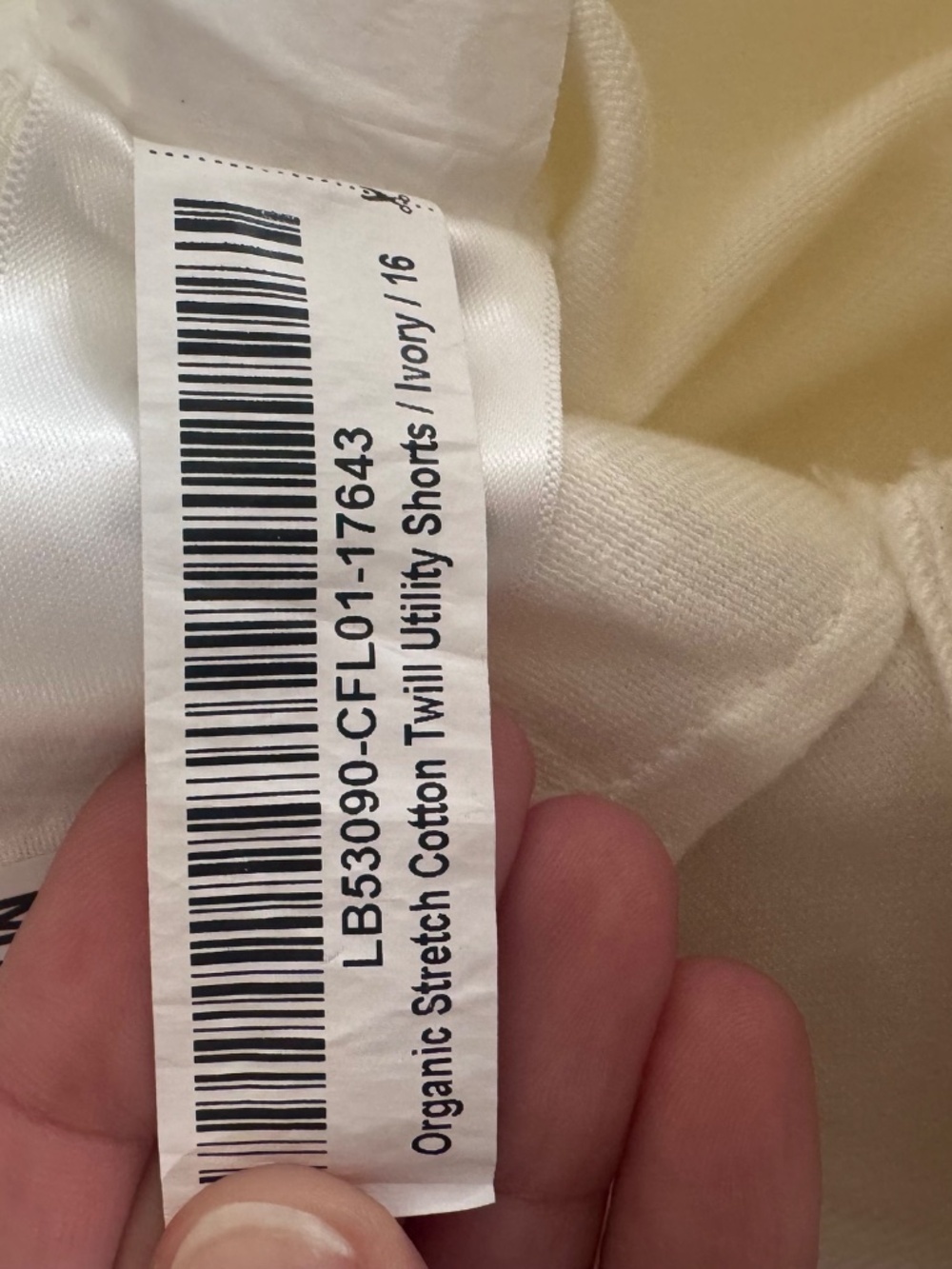 Quince Women's Organic Stretch Cotton Twill Utility Shorts in Ivory Sz 16 NWT - Picture 6 of 8